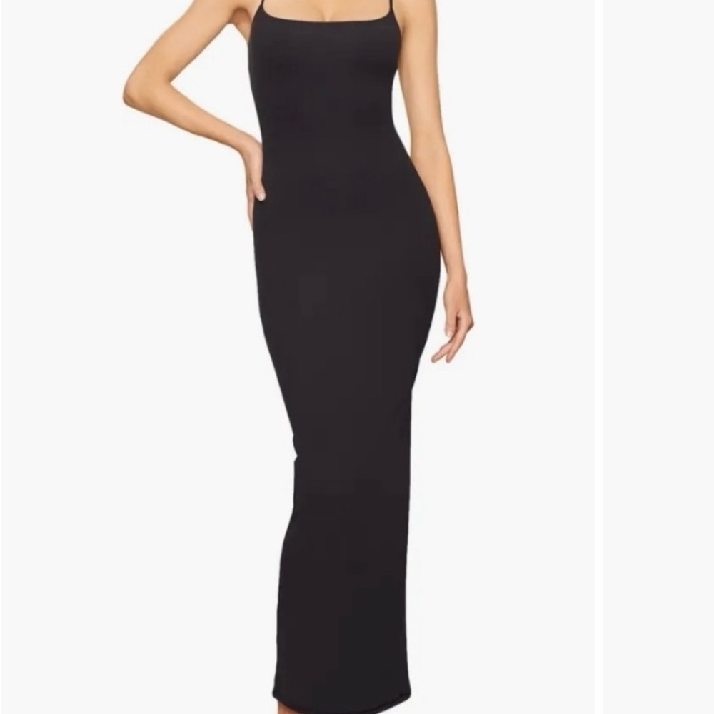 SKIMS Fits Everybody Slipdress